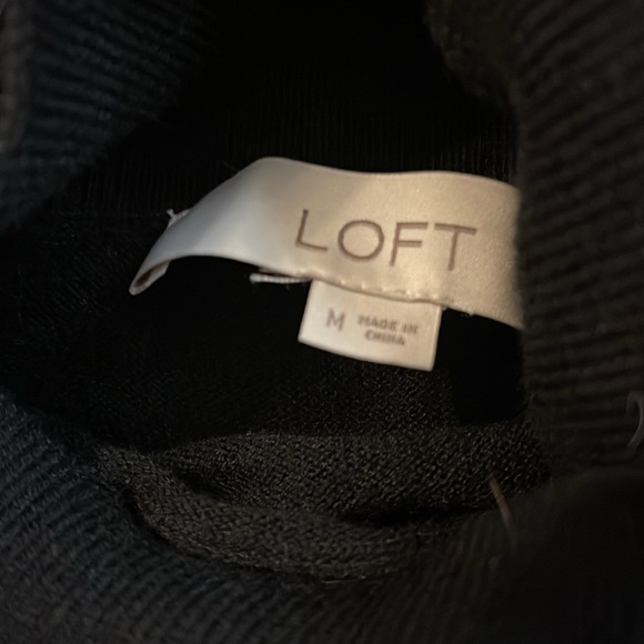 🌹LOFT ELEGANT TURTLE NECK SWEATER - Picture 7 of 8